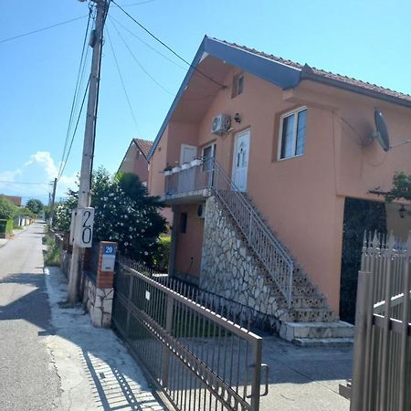 Albergue Traveler'S Rest - Near Podgorica Airport Mitrovici  Exterior foto