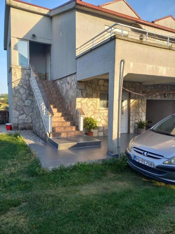 Albergue Traveler'S Rest - Near Podgorica Airport Mitrovici  Exterior foto