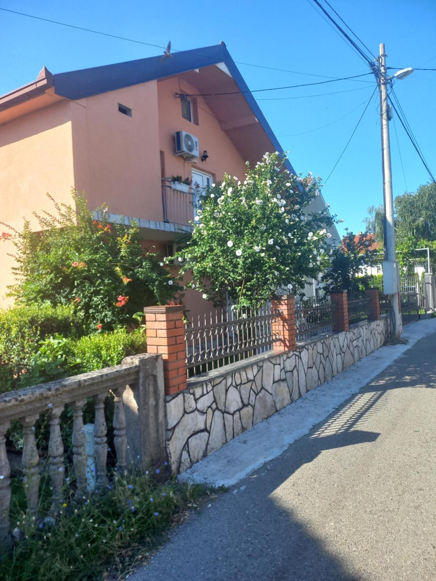 Albergue Traveler'S Rest - Near Podgorica Airport Mitrovici  Habitación foto